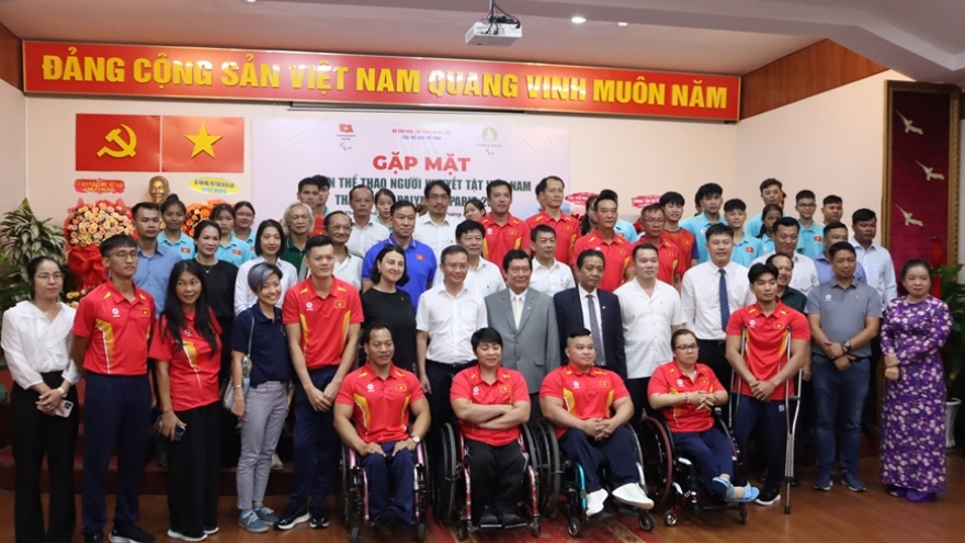 Vietnamese sporting delegation departs for 2024 Paris Paralympic Games